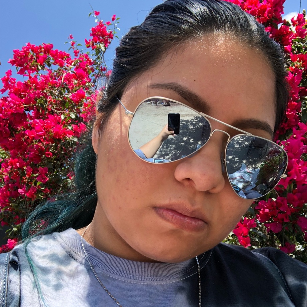 Meet your Posher, Rosicela